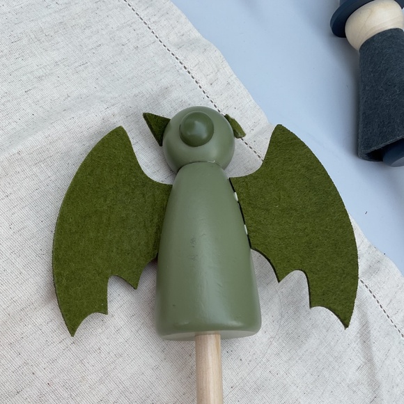 Collection of Scandinavian Wooden Show Puppets Figures King Knight Dragon Wizard - Picture 6 of 16